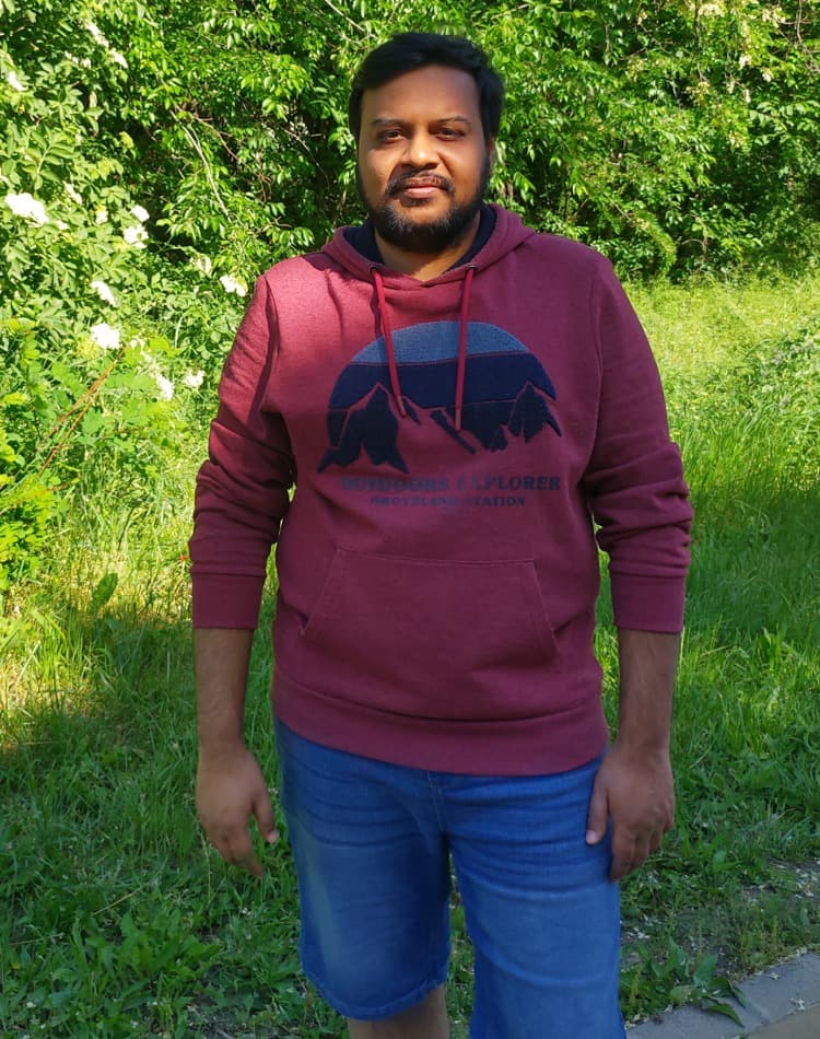 Profile picture of VIGNESH AMBALAM SURESH